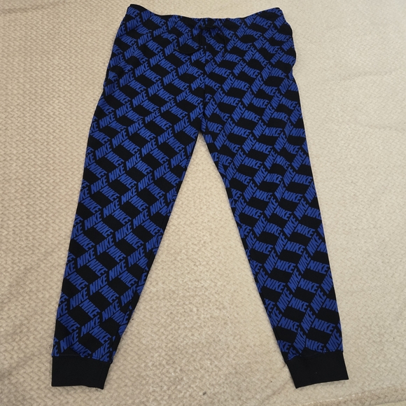 Nike Pants - Nike Dri-Fit knit Womens sweatpants Mid Rise Standard Fit Size XL NWT Logo